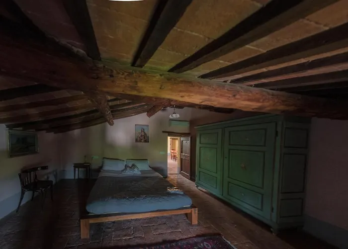 Locanda Di Santantimo Bed & Breakfast 4*